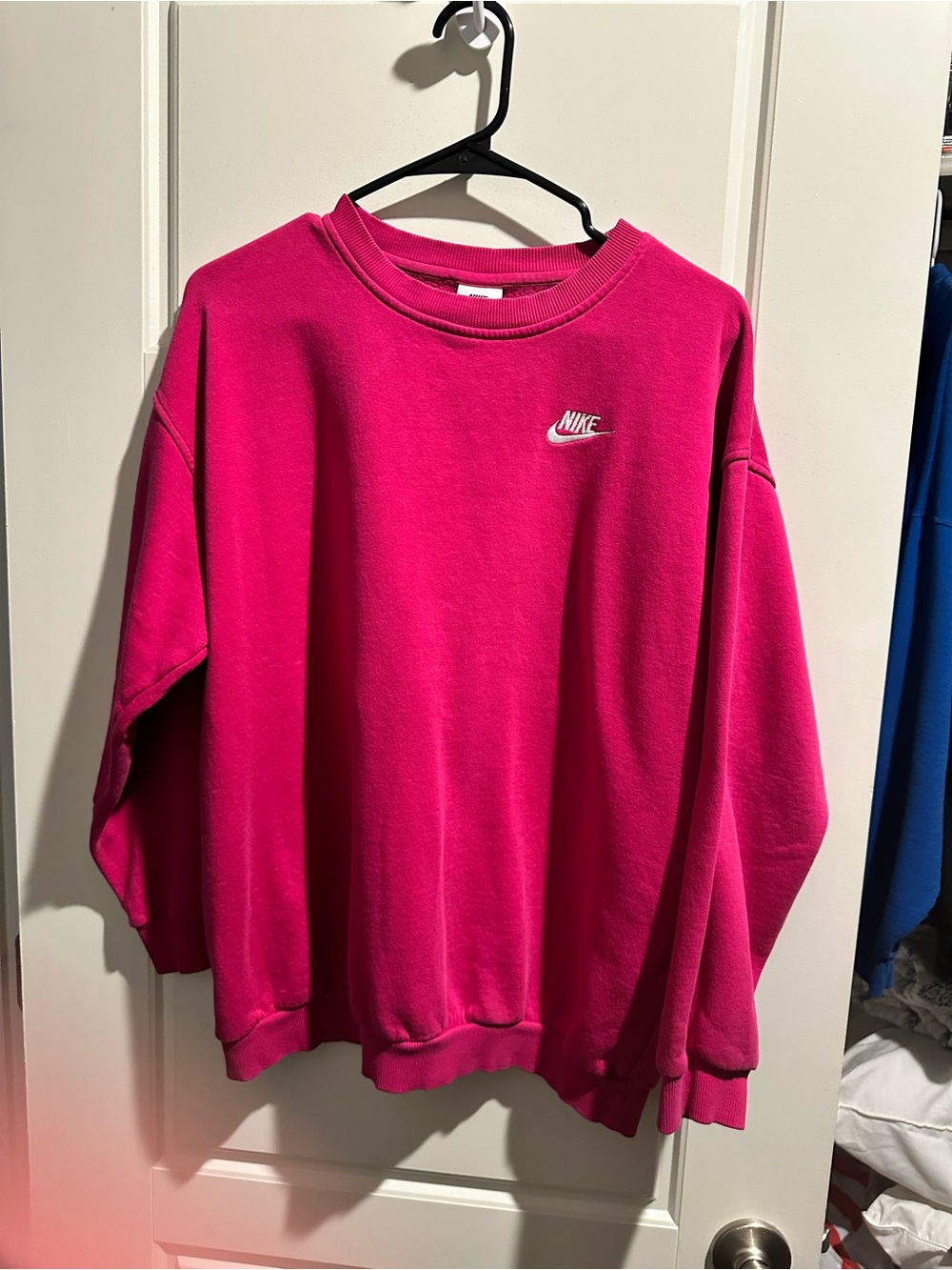Nike Women's Crew Sweatshirt in Fuchsia Pink